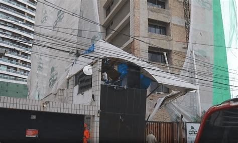 Elevador de obras caí e deixa dois feridos em Fortaleza Revista