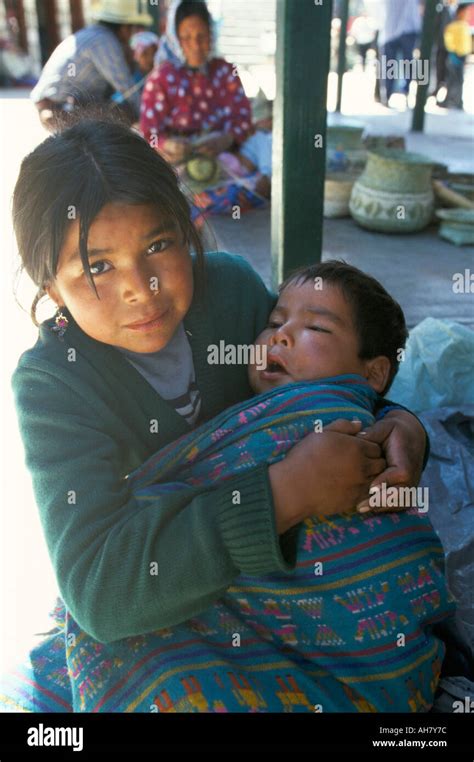 Tarahumara Girl Hi Res Stock Photography And Images Alamy