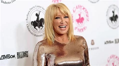 Suzanne Somers Actriz De Serie Tres Son Multitud Fallece A Los 76 Años