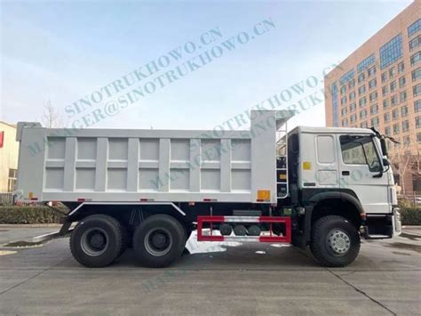 Zz N A Sinotruk Howo X Hp Cbm Hyva Hoist Dump Truck Heavy