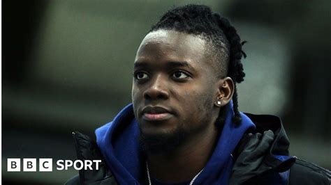 Bertrand Traore Aston Villa Sign Lyon Forward For M Bbc Sport