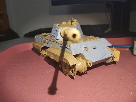 A quick update on my battle damaged Tiger II : r/modelmakers