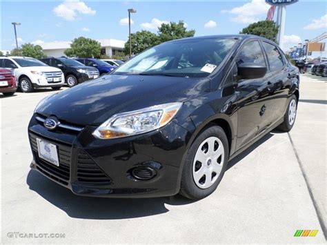 2014 Tuxedo Black Ford Focus S Sedan 85409732 Car