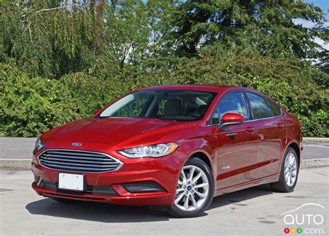 2017 Ford Fusion Hybrid Pictures Photo 1 Of 32 Auto123