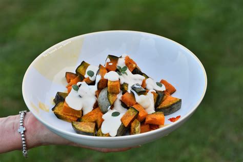 Zucca arrosto con salsa yogurt - Tra i fornelli con Serena