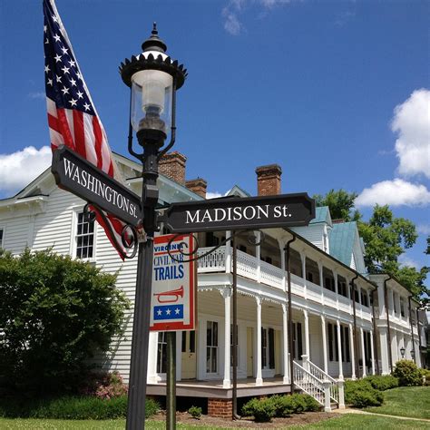 Boyd Tavern And Visitors Center Boydton Va Hours Address