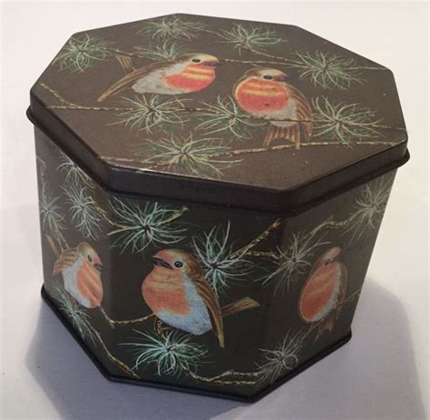 Vintage Huntley And Palmer Octagonal Christmas Robin Biscuit Tin Ebay