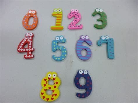 Clearance - Wooden Magnetic Numbers 0-9 - Frigde Magnets - RightToLearn ...