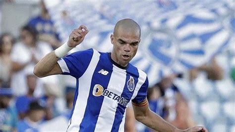 Capit O Pepe Est De Volta Para Liderar As Tropas Futebol Correio