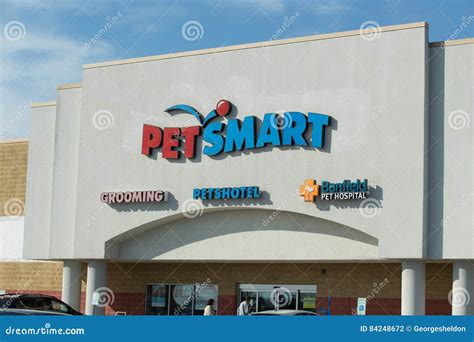 Exterior Sign On Petsmart Retail Location Editorial Photography Image