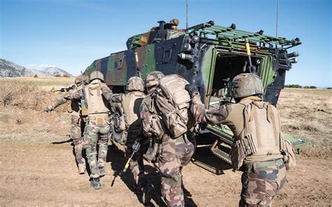 US, French armored vehicles in Xanthi | eKathimerini.com