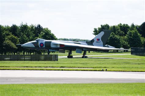 Avro Vulcan Xm607 At Raf Waddington Andrew Hawkes Flickr