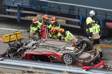 GALERÍA Gravísimo accidente en la A66 dirección Mozárbez