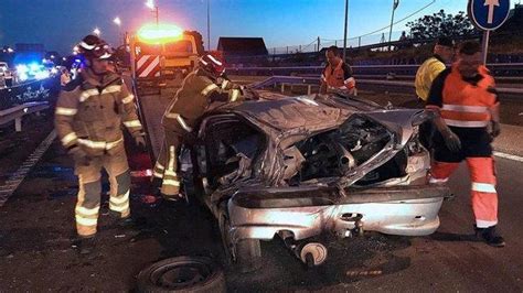 Tres Jóvenes Muertos En Un Brutal Accidente De Coche En Vigo Diario Córdoba