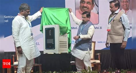 empowering students union minister pralhad joshi urges techies