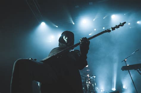 Get Meaning Silent Scream Shepherds Bush Halestorm Trying To Sleep