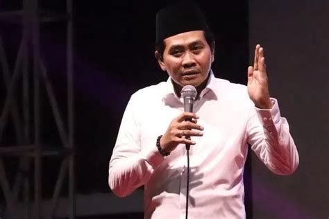 Kemendung Bersholawat Bersama Kh Anwar Zahid Dan Habib Hadi Assegaf