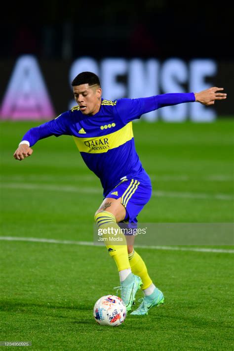 Marcos Rojo of Boca Juniors controls the ball during a match between ...