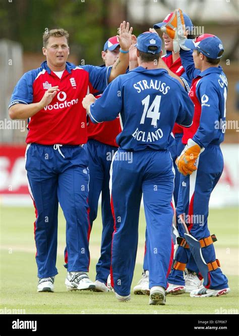 Sport Cricket Celebrating Group Darren Gough Hi Res Stock Photography