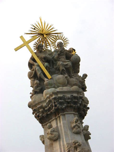 Holy Trinity Statue The Top Of The Holy Trinity Monument B Flickr