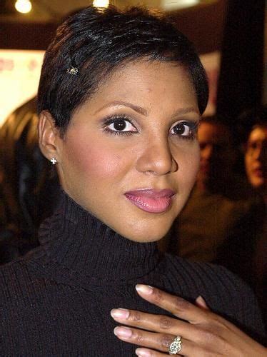 Toni Braxton Short Hairstyles Short Hair Styles Damp Hair Styles