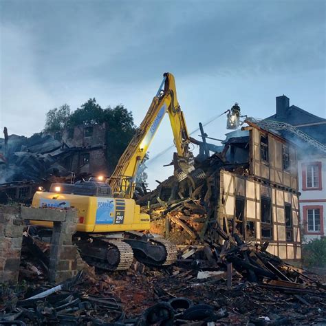 Brand Eines Fachwerkhauses Einsatzbericht Bad Arolsen Mengeringhausen