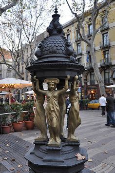 Font De Canaletes La Rambla Barcelona Gaudi Barcelona Barcelona