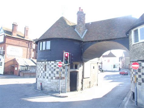 Barbican Gate Sandwich © Chris Whippet Geograph Britain And Ireland