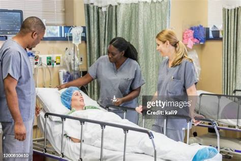 2,110 Emergency Room Staff Stock Photos, High-Res Pictures, and Images ...