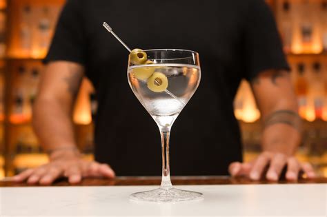 Vodka Martini Recipe by DrinksWorld