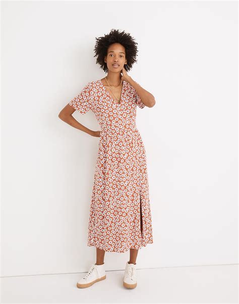 Clara Midi Dress In Falling Daisies In 2021 Midi Dress Dresses