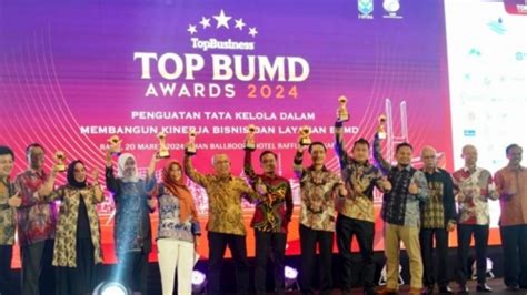 Tiga BUMD Dan BLUD Pemkab Jombang Borong Penghargaan Di TOP BUMD Awards