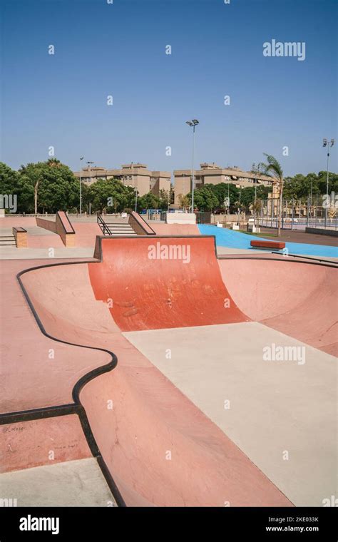 A View Of An Empty Skate Park On A Sunny Morning Stock Photo Alamy