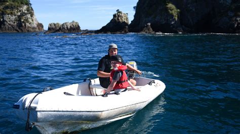 Genuine Kiwi Experience Cruising Around the Bay of Islands