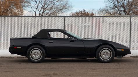 1989 Chevrolet Corvette Convertible at Glendale 2020 asF268 - Mecum ...