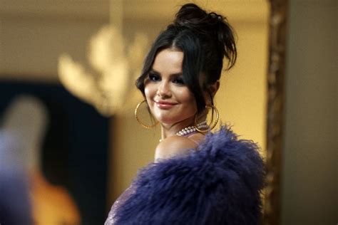 Selena Gomez Includes ‘sex And The City Easter Egg In The ‘single Soon