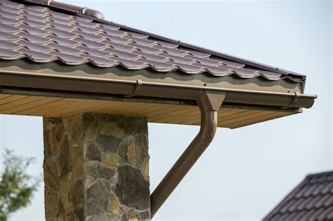 7 Creative Rain Gutter Design Ideas for Your Landscaping - Del Toro ...