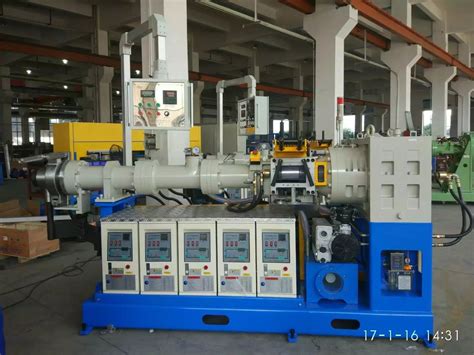 Single Screw Cold Feed Rubber Extruder With Vacuum Pump And Temperature