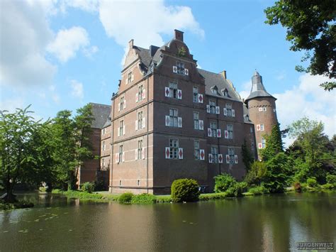 Burgenwelt Schloss Bedburg Deutschland