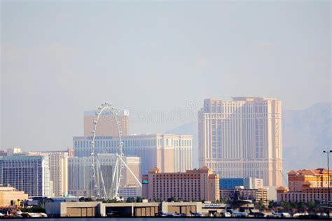 Las Vegas Strip Skyline Buildings Editorial Stock Image - Image of skyline, tourist: 172279629