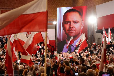 Wybory prezydenckie Kampania PiS zaczyna się od fałszu Karol Nawrocki