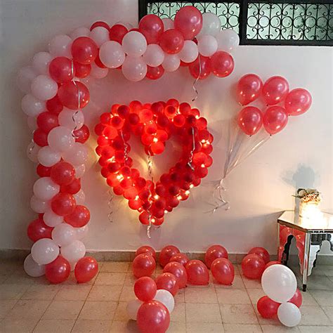 Buy Send Glowing Red White Balloon Decor Online Fnp