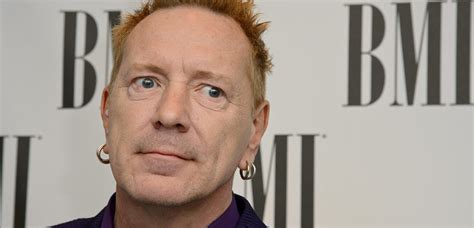 Johnny Rotten Chama Nova Série Sobre Sex Pistols De Desrespeitosa