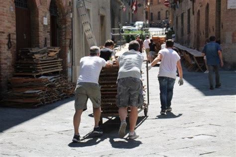 Apparecchiare Nella Contrada Della Torre Andrea Pagliantini