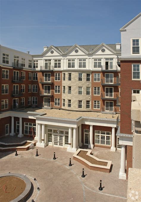 The Lofts at Blue Back Square Apartments - West Hartford, CT ...