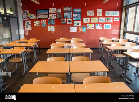 empty classroom at school in holland Stock Photo - Alamy