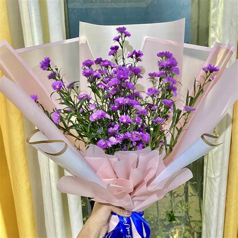 jual buket bunga asli buket mawar aster asli bucket wisuda