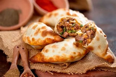 APRENDE A PREPARAR EMPANADAS SALTEÑAS SABOR ARGENTO