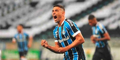 Grêmio sofre vence o Novo Hamburgo por 4 a 3 e decide returno em Gre