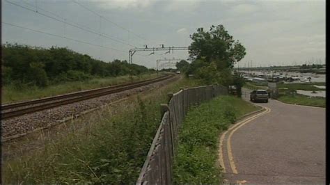 Essex Man Jailed Over Fatal Benfleet Rail Cable Theft Bid Bbc News